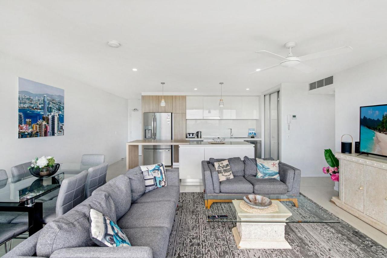 Modern Contemporary Southport Apartment - Coasthm Gold Coast Dış mekan fotoğraf