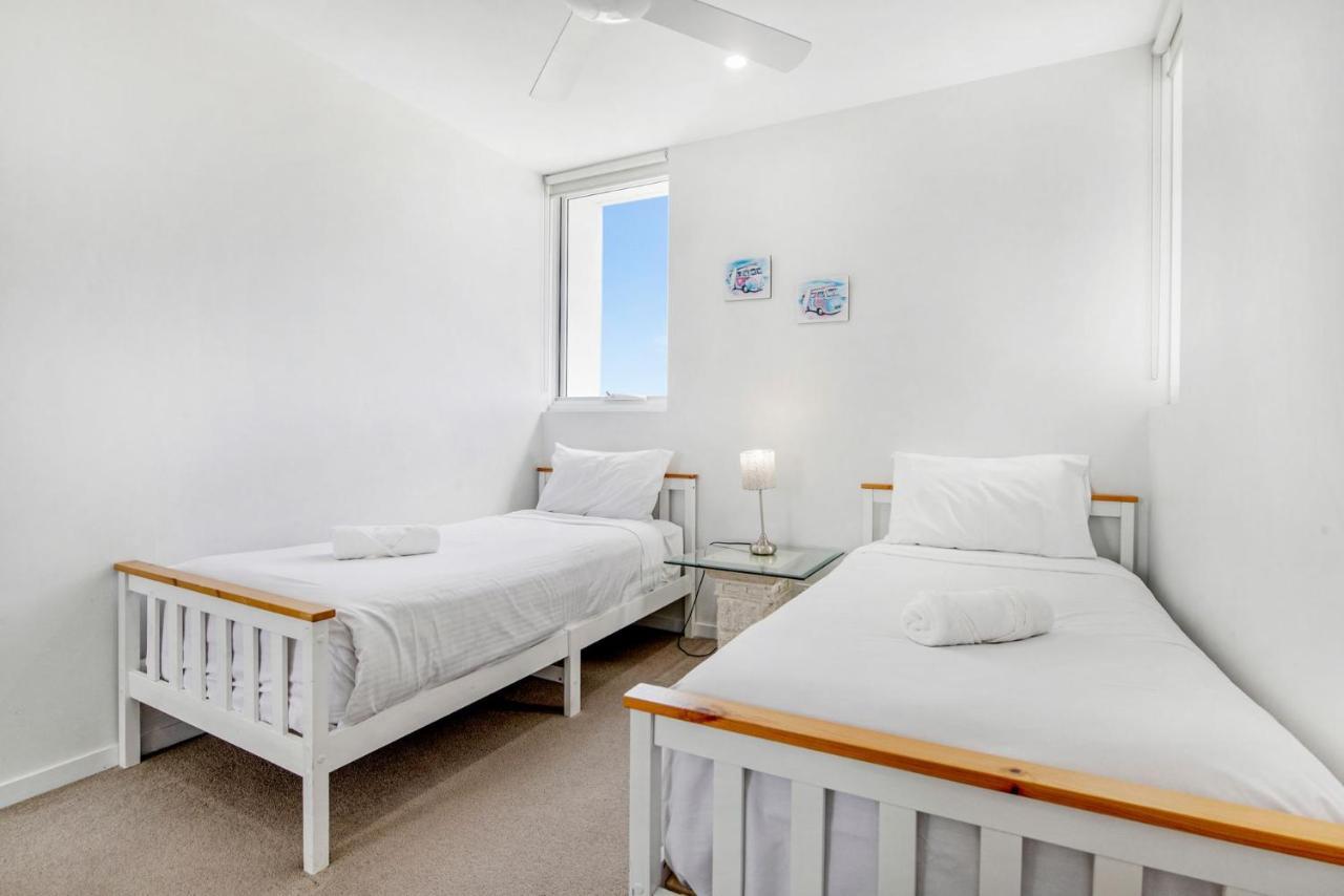 Modern Contemporary Southport Apartment - Coasthm Gold Coast Dış mekan fotoğraf